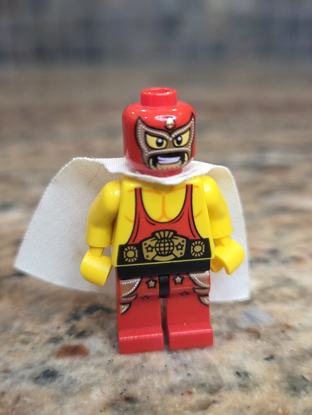Lego The Lego Movie 70809 tlm022 El Macho Wrestler 2014 Minifigure